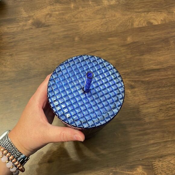 NEW Starbucks Summer 2023 Blue Sparkle Grid Plastic Venti 24 OZ Tumbler - Picture 3 of 5